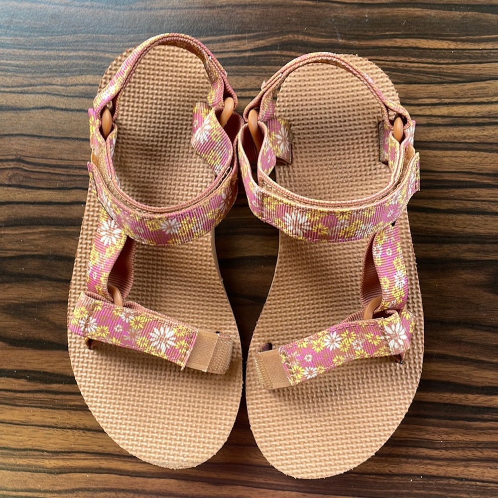 Teva Brown Outdoor Sandals Adjustable Straps